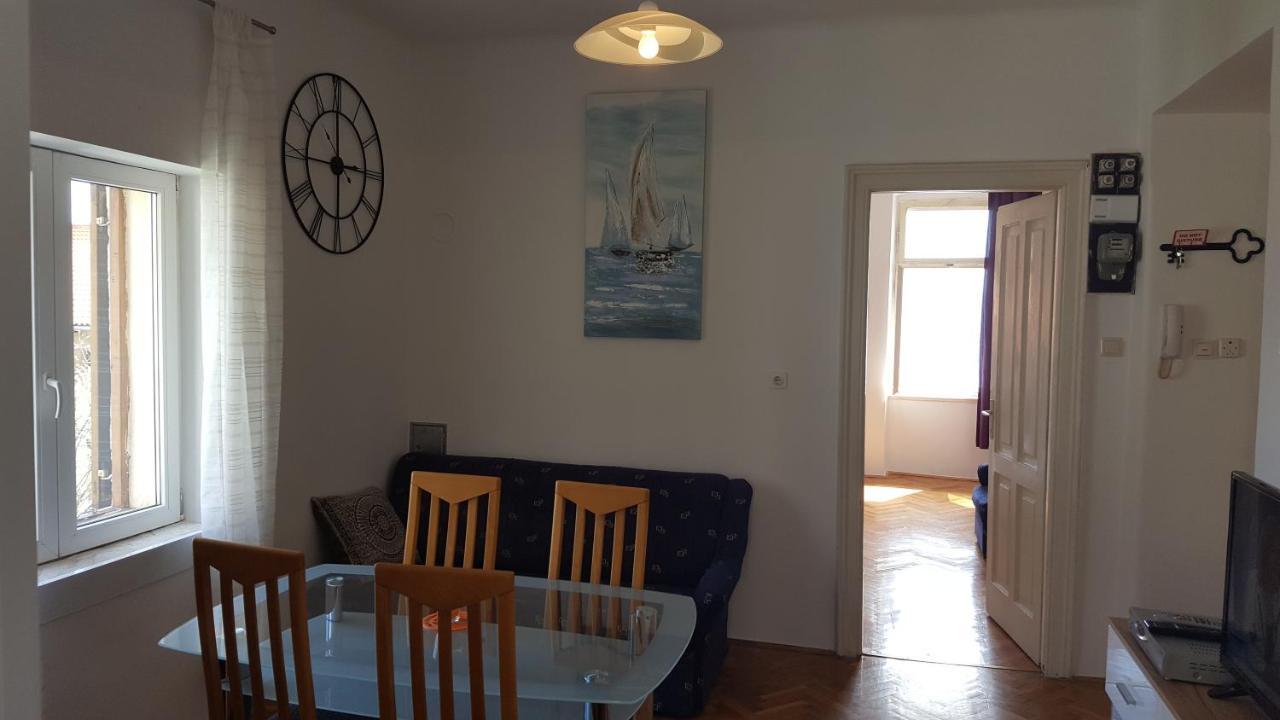 Apartment Sandi غييكا المظهر الخارجي الصورة