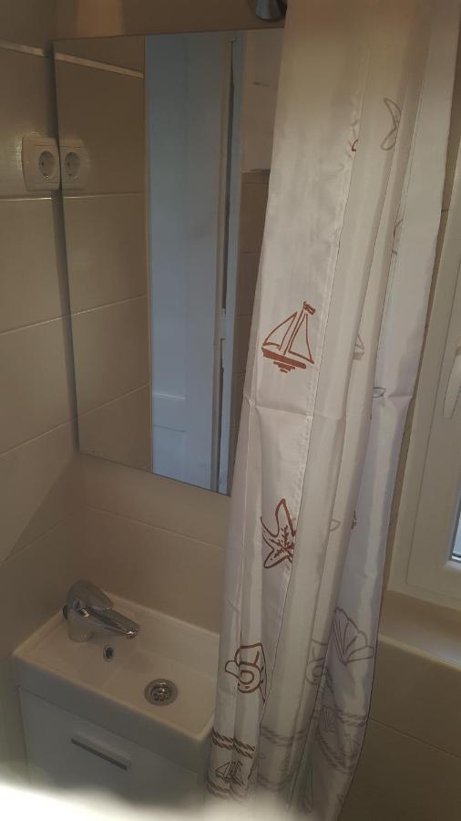 Apartment Sandi غييكا المظهر الخارجي الصورة